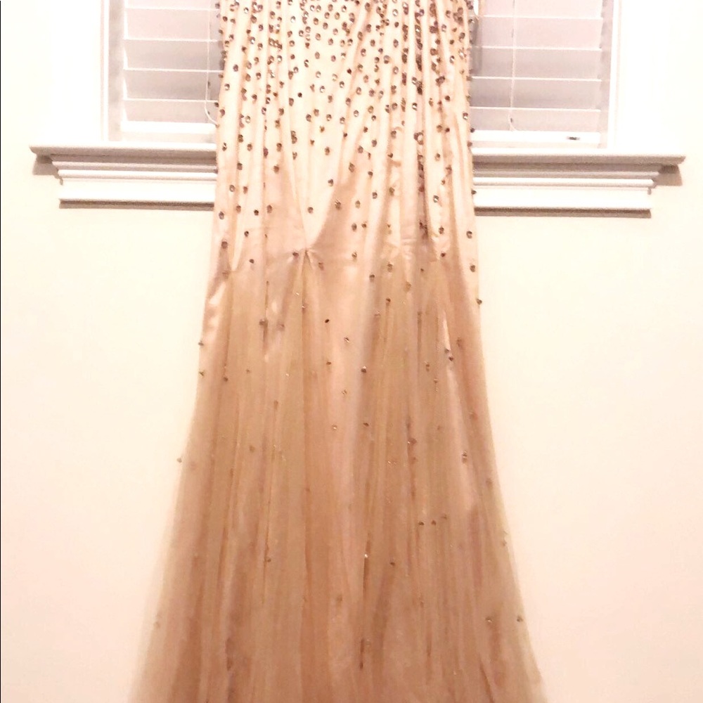 Wedding gown